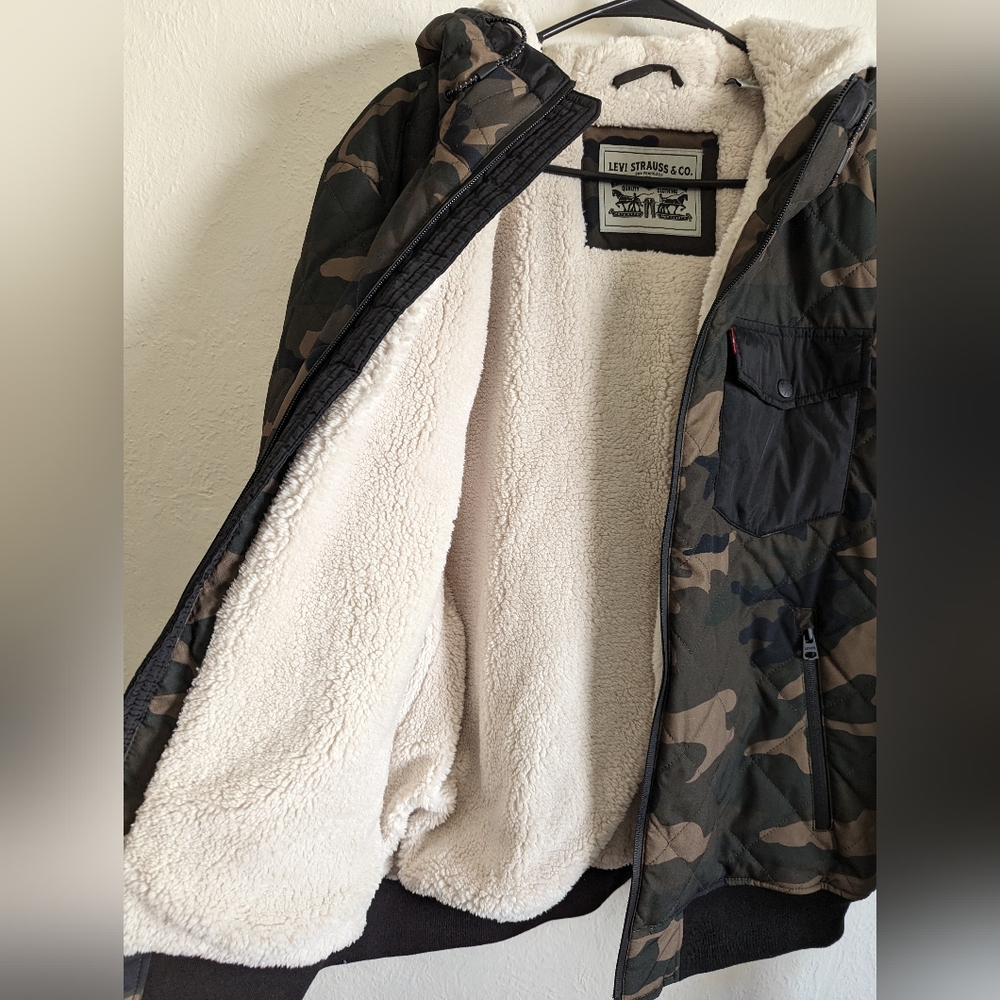 NWT Levi's Men's Camo Insulated Hooded Jacket Size L - Picture 5 of 12